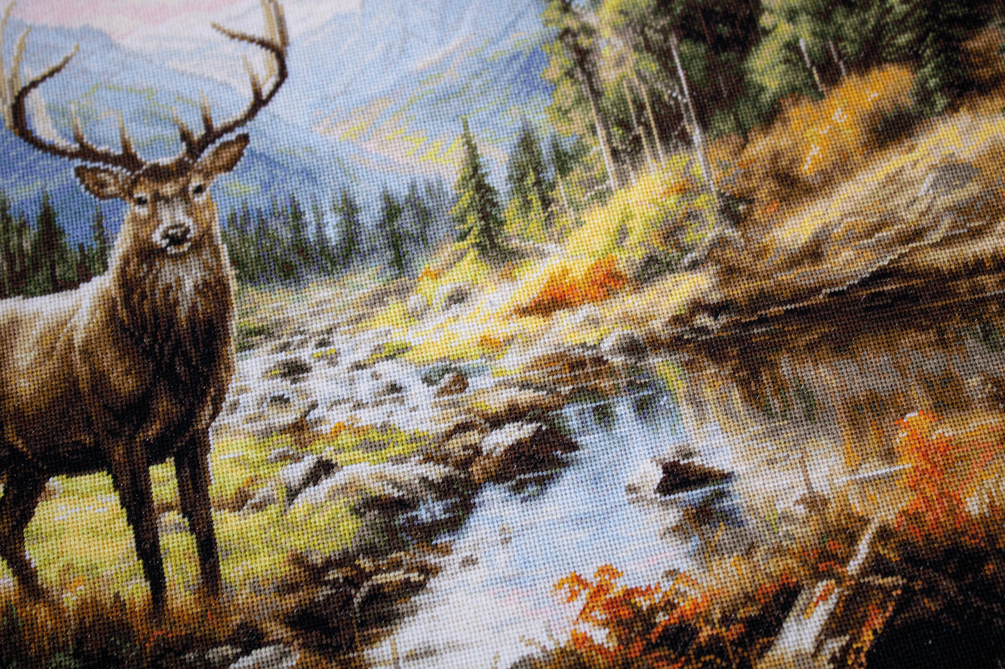 Petit Point Kit Luca-S GOLD - The Greatness of Nature, G621