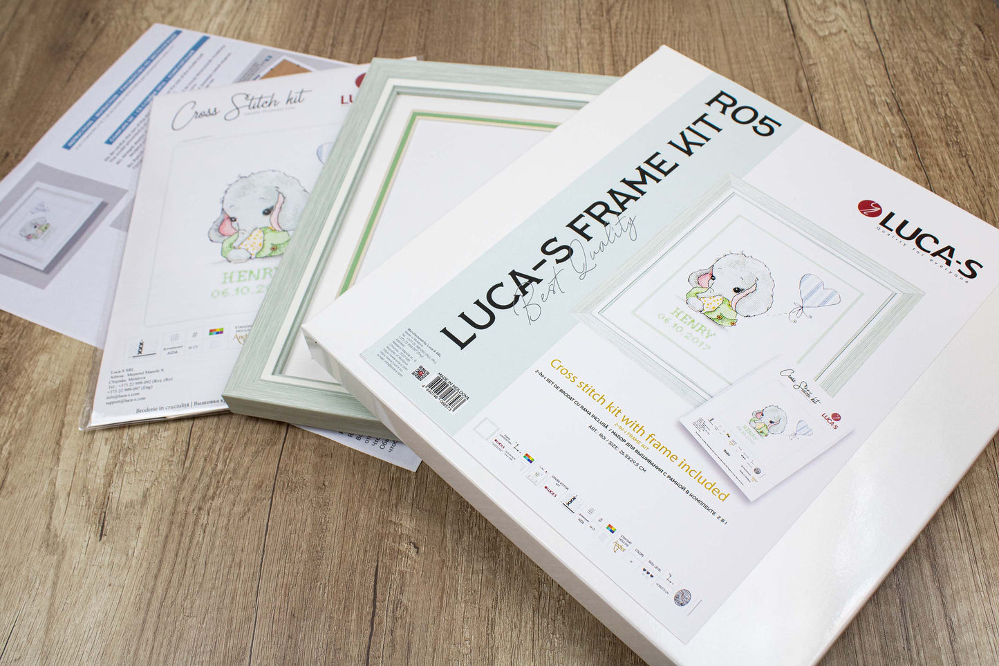 Cross Stitch Kit with Frame Included - Luca-S, R05