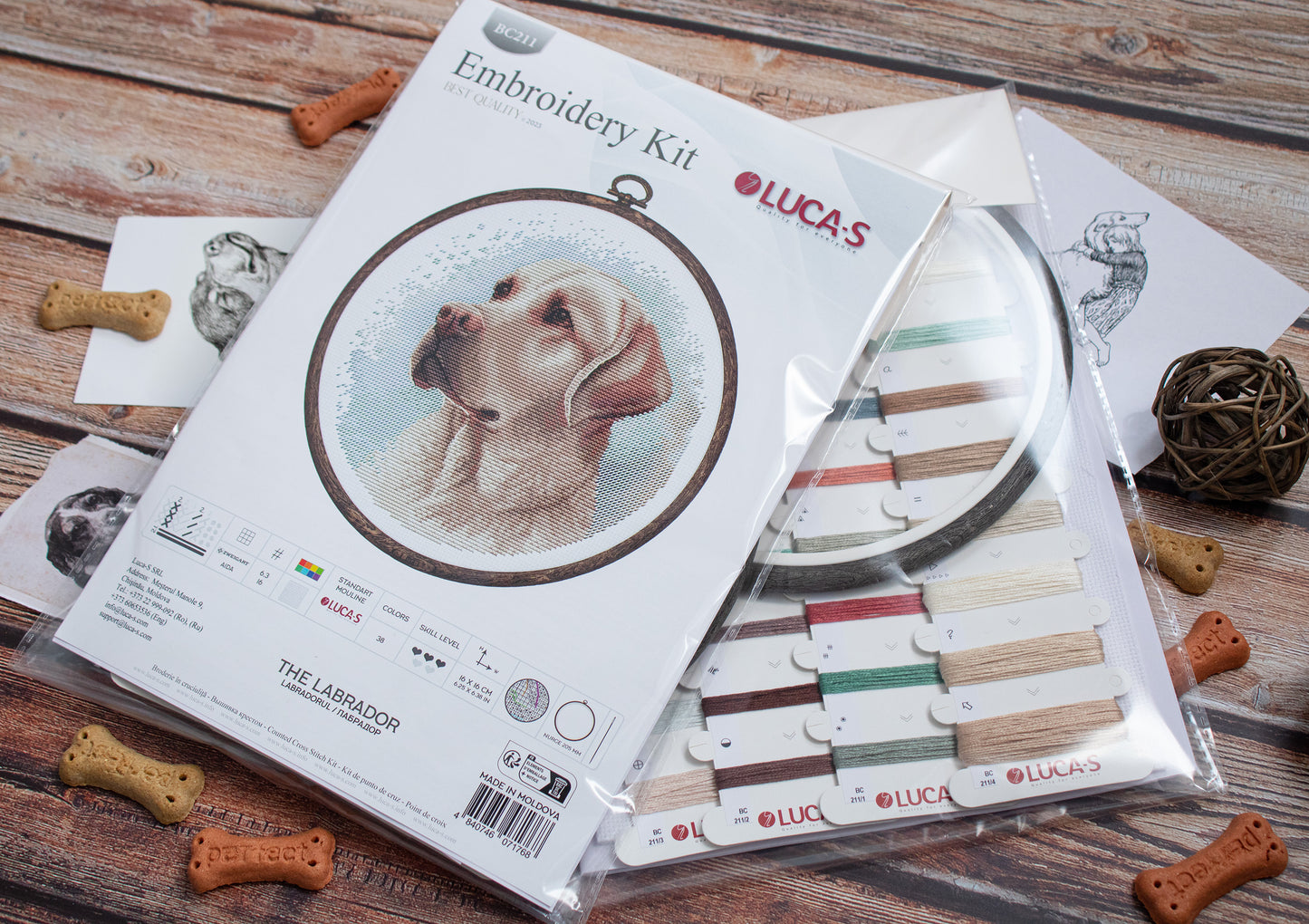 Cross Stitch Kit with Hoop Included Luca-S - The Labrador, BC211