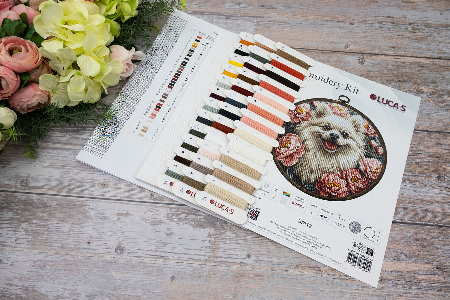 Cross Stitch Kit with Hoop Included Luca-S - Spitz, BC237