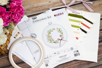 Cross Stitch Kit with Hoop Included Luca-S - Spring hum, BC109