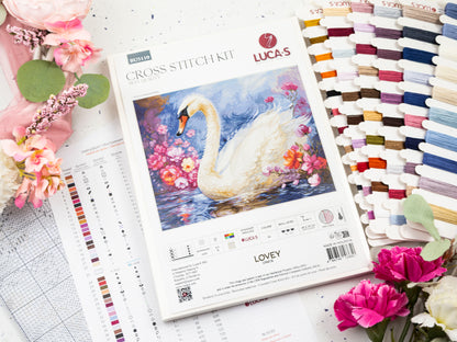 Cross Stitch Kit Luca-S - Lovey, BU5110