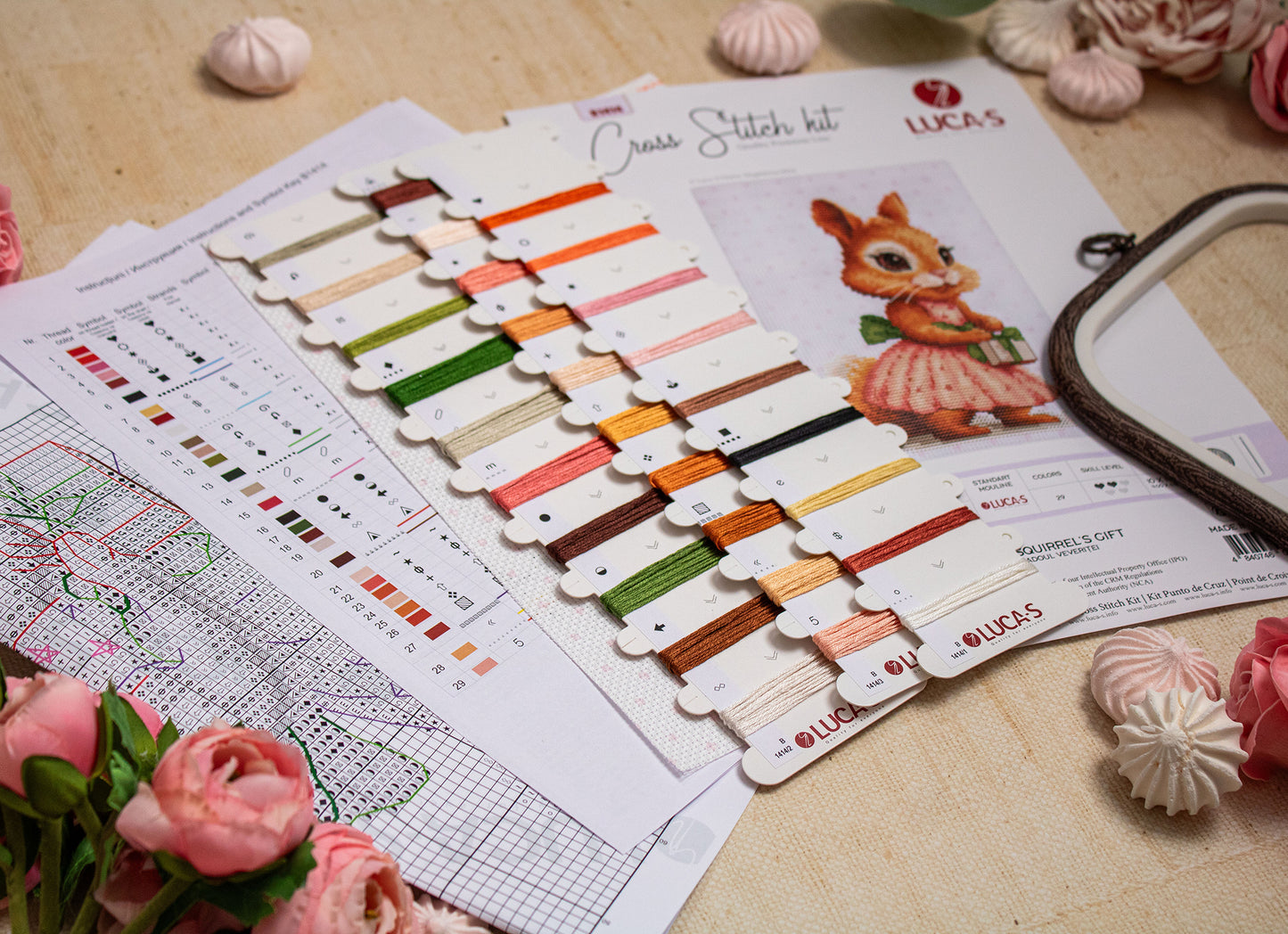 Cross Stitch Kit Luca-S - The Squirrel's Gift, B1414