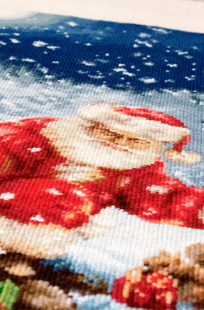 Cross Stitch Kit Luca-S - Santa Claus - Christmas Gifts, B577