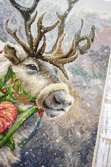 Petit Point Kit Luca-S - Christmas Deer G598