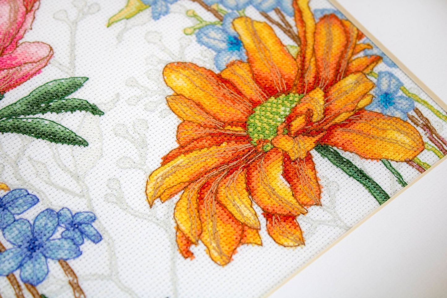 Cross Stitch Pattern Luca-S - Flowers and Butterflies, P4019