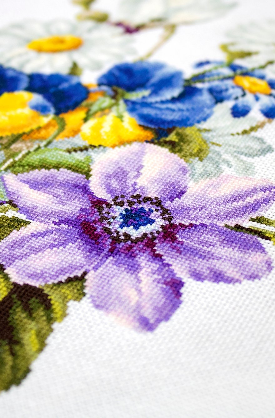 Cross Stitch Kit Luca-S - Flower Bouquet, B2348
