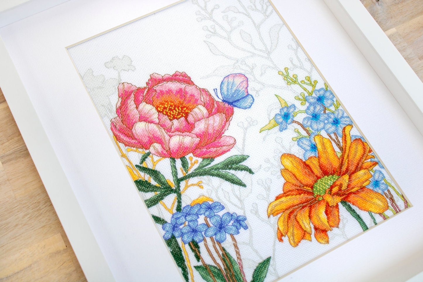 Cross Stitch Pattern Luca-S - Flowers and Butterflies, P4019