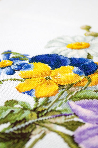 Cross Stitch Kit Luca-S - Flower Bouquet, B2348