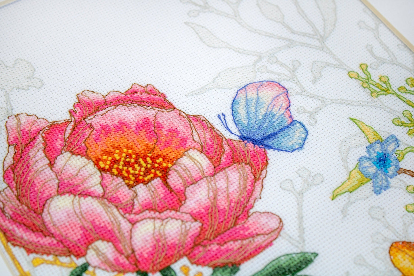 Cross Stitch Pattern Luca-S - Flowers and Butterflies, P4019