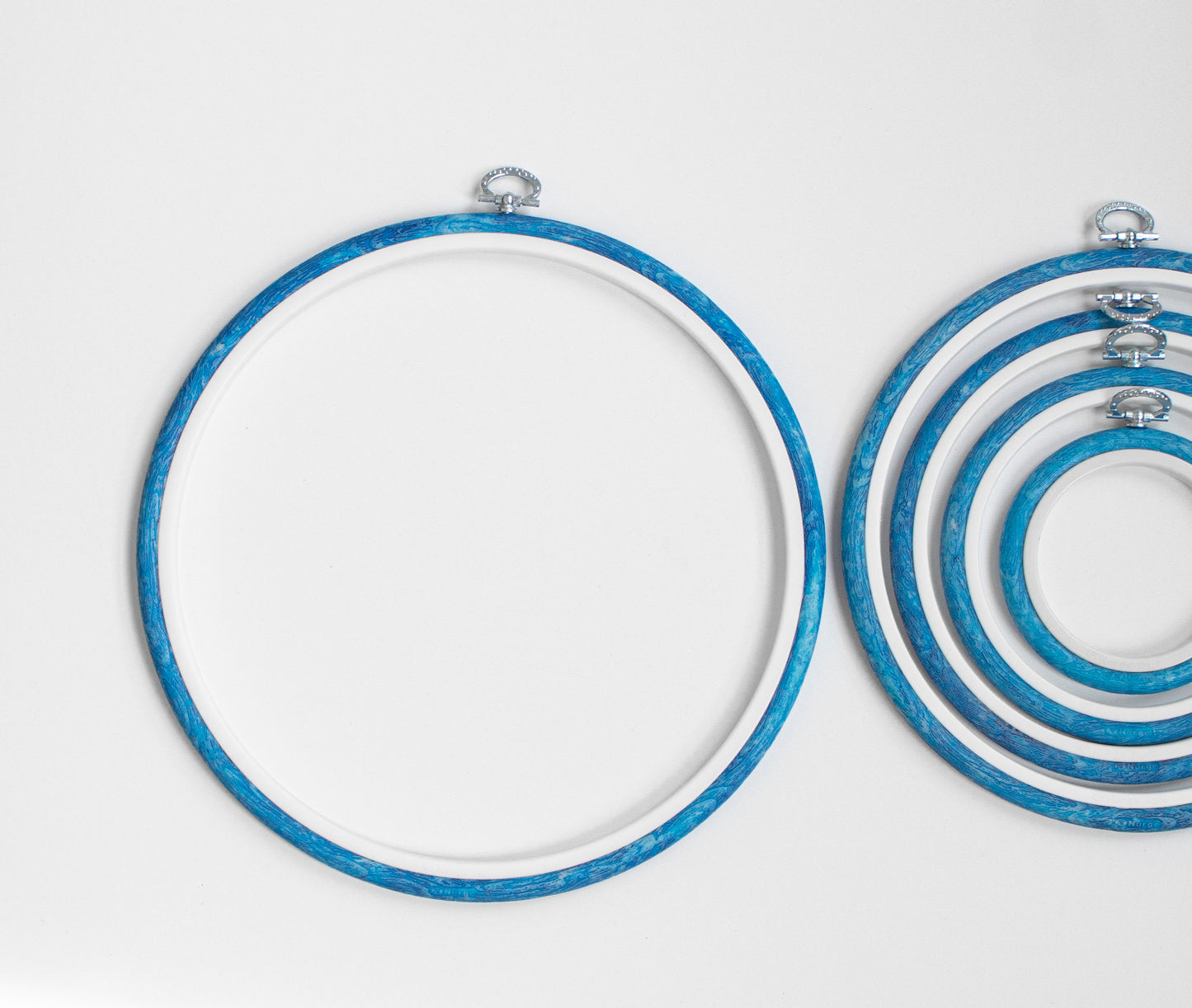 Embroidery Hoops - Nurge Flexible Hoops, Round